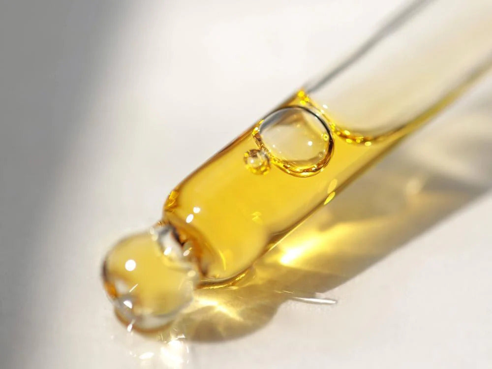 Moisturizers or Oils, Which One Should Come First? Simple Organic